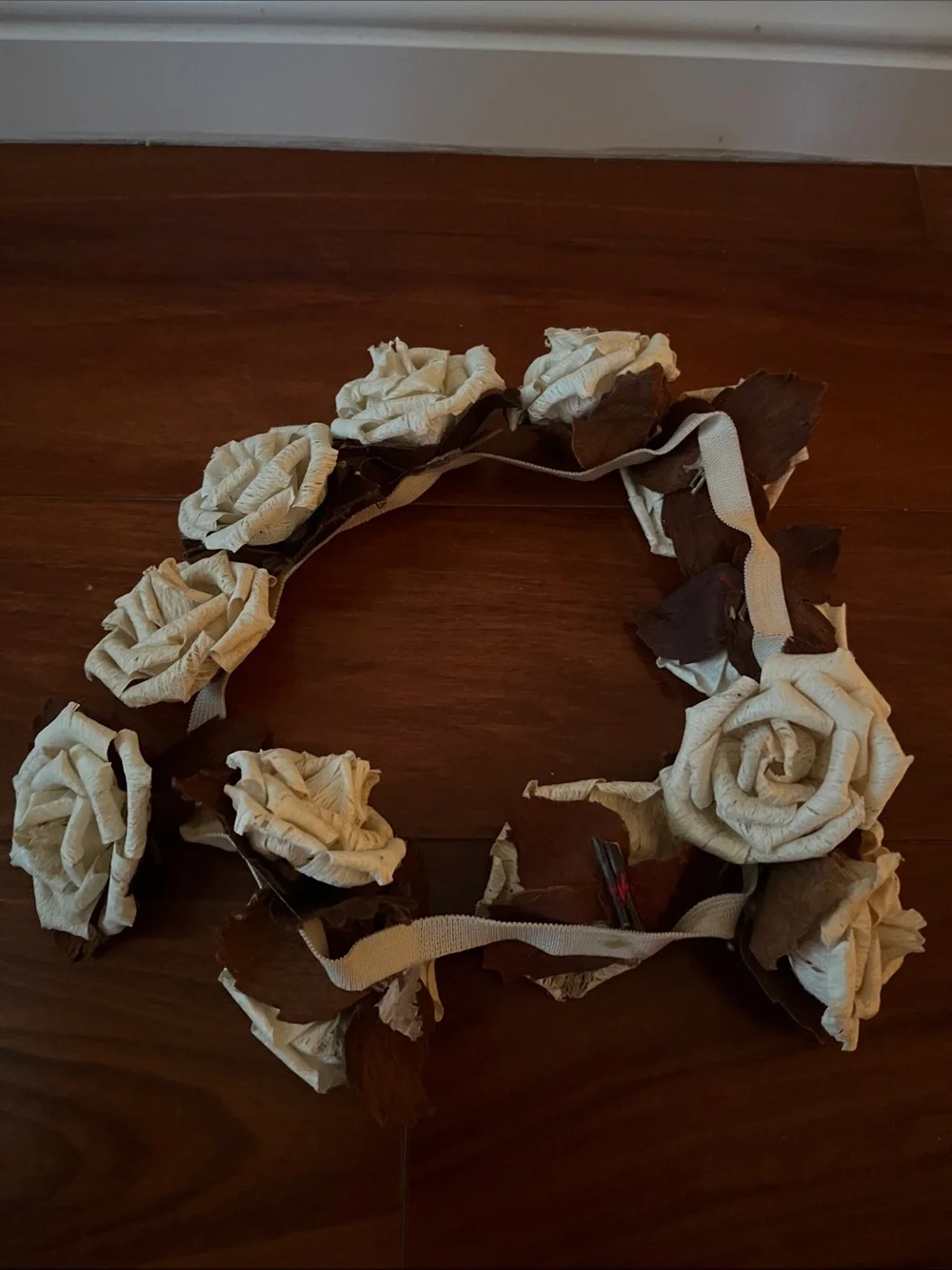 Looped Cream Rose Decor